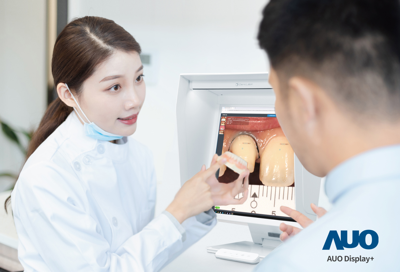 達擎積極投入牙科領域，瞄準牙技所數位轉型趨勢，與成軍滿周年的子公司原色口腔數位，展現智慧牙技整合方案的落地成果，加速推動牙科與假牙製作流程數位化