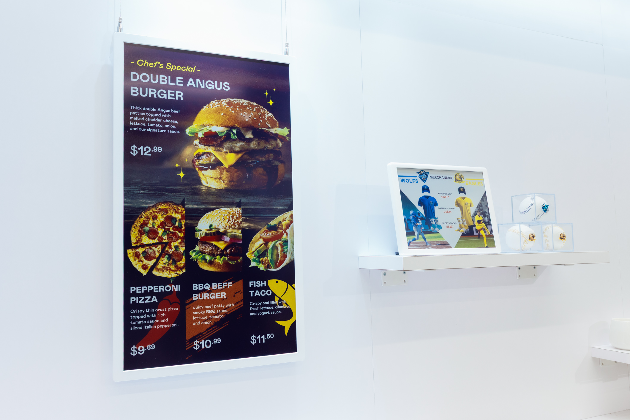 达擎开发的低功耗、全彩的aecoPost电子纸解决方案，仅在更新画面时需要微量的电力驱动，无需布建电线的便捷设计，使其可灵活应用、弹性选择置放处；可搭配aecoTag电子货架卷标解决方案，驱动商店内所有数字广告牌和电子货架卷标，以远程控制实现动态变价，提升门市人员作业效率，并以无纸化落实永续经营目标。